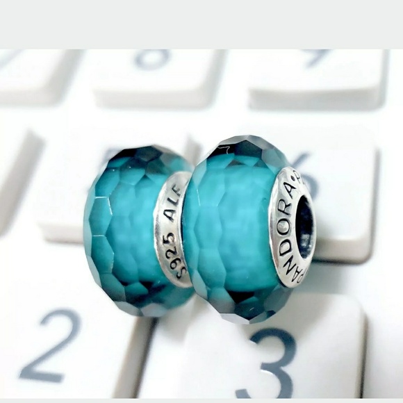 Pandora shimmering teal murano glass bead. - Picture 5 of 7